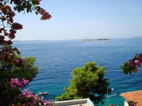 Remarkable 2-Bed Apartment in Tribunj